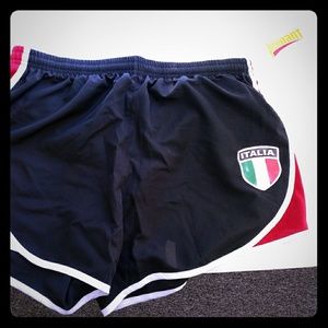 Lined athletic shorts with italia emblem